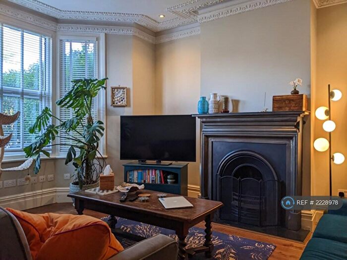 2 Bedroom Terraced House To Rent In Hillside Road, Bristol, BS5