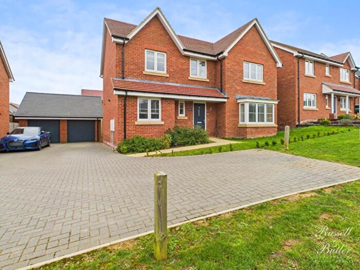 4 Bedroom Detached House For Sale In Paradine Street, Steeple Claydon, MK18