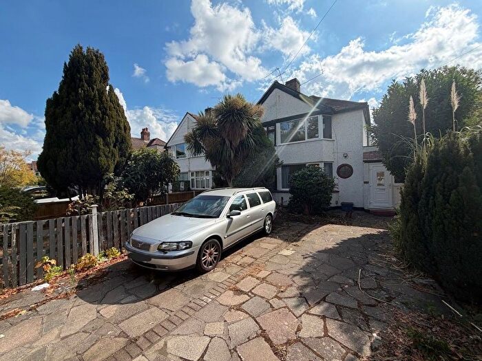 2 Bedroom Property To Rent In Uxbridge Road, Feltham, TW13