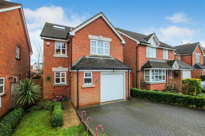 4 Bedroom Detached House To Rent In Rushendon Furlong, Pitstone, LU7