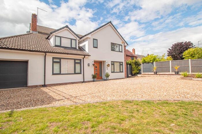 5 Bedroom Detached House For Sale In Lache Lane, Chester, CH4