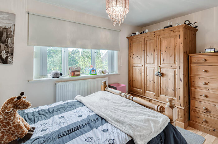 4 Bedroom Detached House For Sale In Springvale Close, Chesterfield, S45