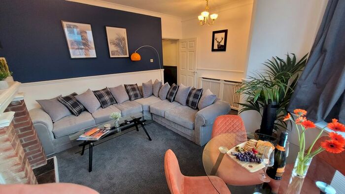 4 Bedroom Terraced House To Rent In Torquay Road, Paignton, Devon, TQ3