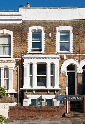 3 Bedroom Flat To Rent In Martaban Road, London, N16