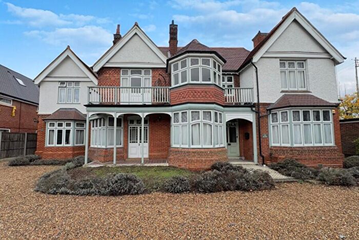 2 Bedroom Apartment To Rent In Woking, Surrey, GU22