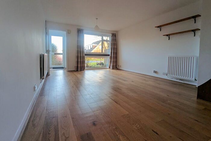 2 Bedroom End Of Terrace House To Rent In North Baddesley Mortimer Way Unfurnished, SO52