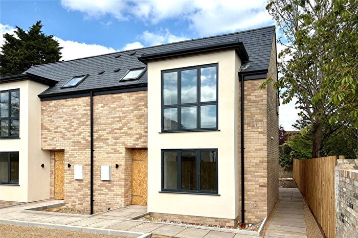 3 Bedroom Semi-Detached House For Sale In Station Road, Foxton, CB22