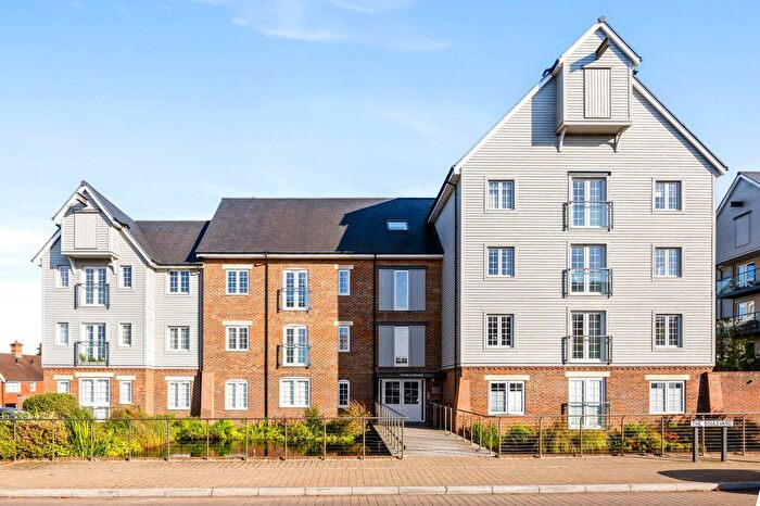 1 Bedroom Flat For Sale In The Boulevard, Horsham, RH12