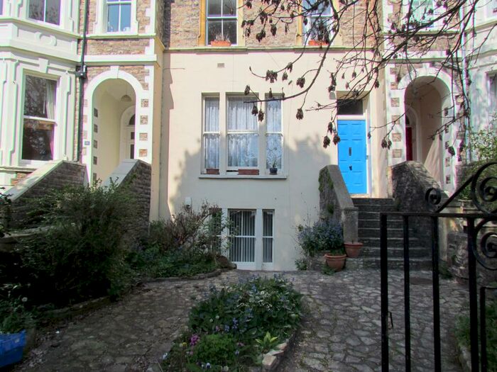 2 Bedroom Flat To Rent In Abbotsford Road, Redland, BS6