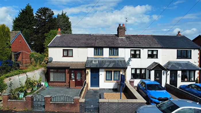 2 Bedroom Cottage For Sale In Billinge Road, Ashton-In-Makerfield, Wigan, WN4