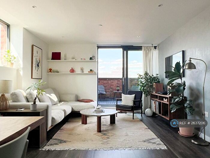 3 Bedroom Penthouse To Rent In Agate House, London, E9