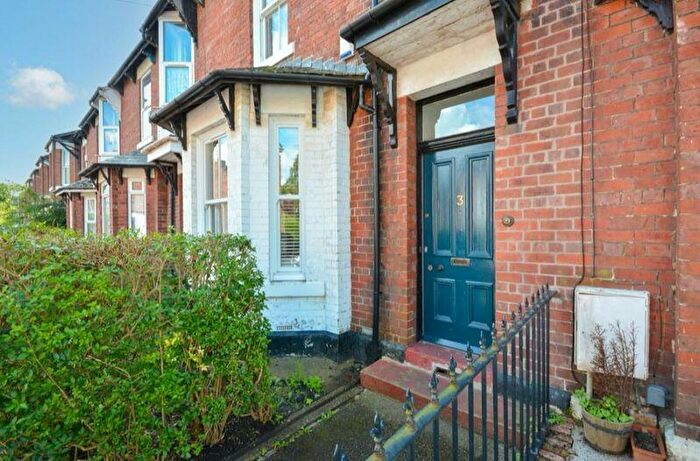 6 Bedroom Terraced House To Rent In Mistletoe Road, Newcastle Upon Tyne, NE2