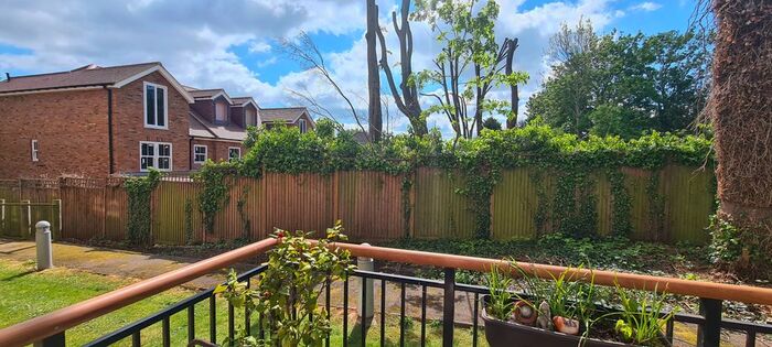 2 Bedroom Flat For Sale In Goodwin Court, EN4