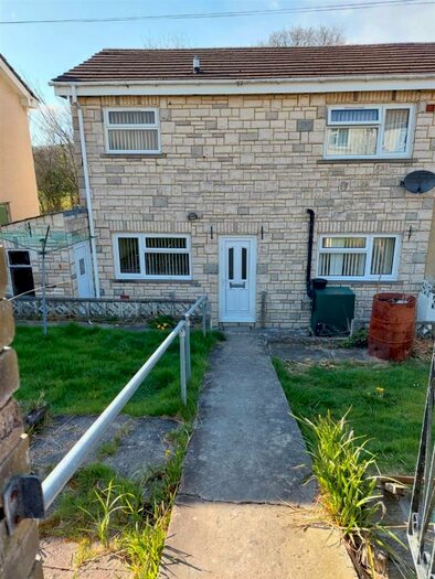 3 Bedroom Semi-Detached House For Sale In Bro Henllys, Felinfach, Lampeter, SA48