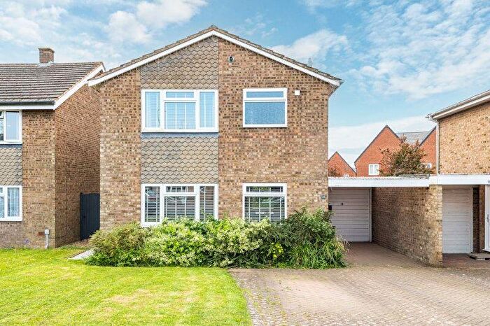 3 Bedroom Detached House For Sale In Bowling Green Road, Cranfield, Bedford, MK43