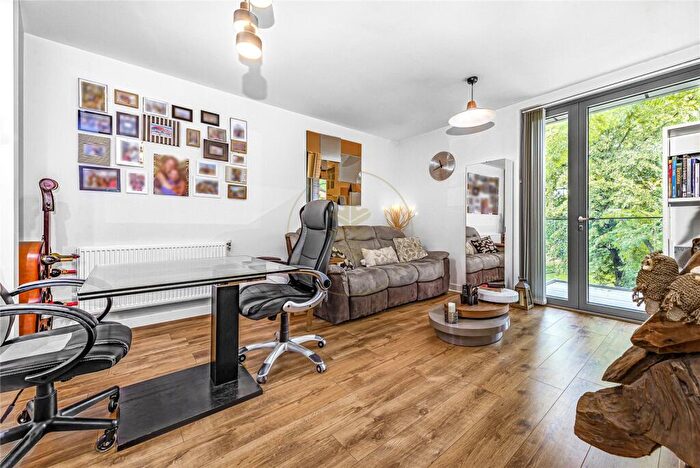 1 Bedroom Apartment For Sale In Finchley Road, London, NW3