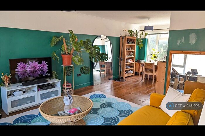 2 Bedroom Maisonette To Rent In Dilhorne Close, London, SE12