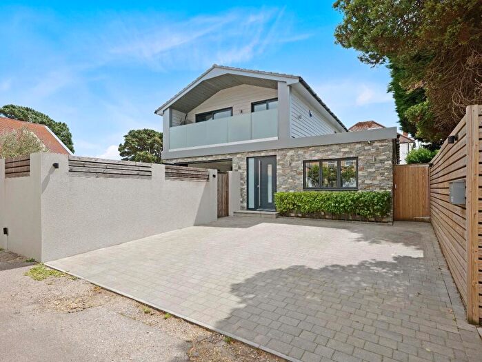 4 Bedroom Detached House For Sale In Panorama Road, Sandbanks, BH13