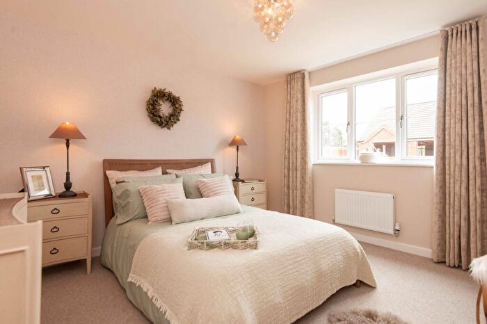 2 Bedroom Semi-Detached House For Sale In Keddleston, Oakham Grange Chesterfield, S44