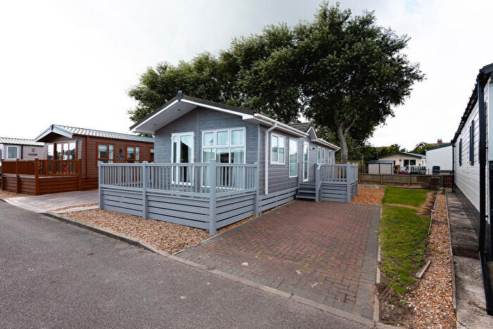 3 Bedroom Mobile Home For Sale In Victory Versailles Twin Lodge, Willow Grove Park, Knott End On Sea, Poulton-le-Fylde, Lancashire, FY6
