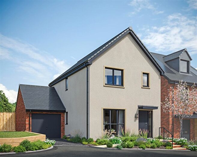 3 Bedroom Detached House For Sale In Frome Road, Trowbridge, BA14