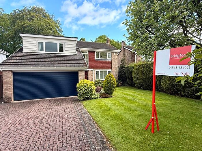 4 Bedroom Detached House For Sale In Lynton Close, Knutsford, Cheshire, WA16