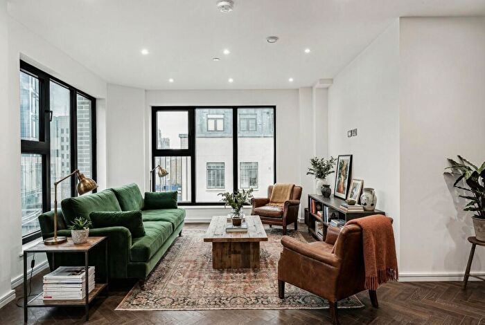 3 Bedroom Flat For Sale In Fortress House, Minories, EC3N