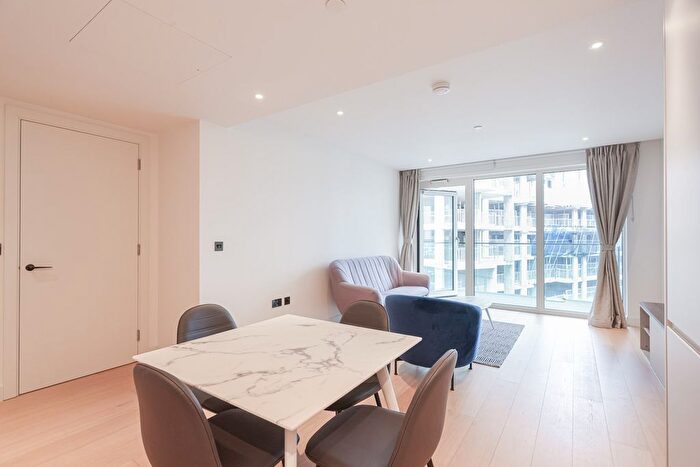 1 Bedroom Flat To Rent In White City Living, Lincoln Apartments, Fountain Park Way, White City, W12