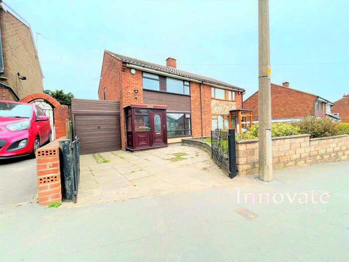 3 Bedroom Semi-Detached House To Rent In Newbury Lane, Oldbury, B69