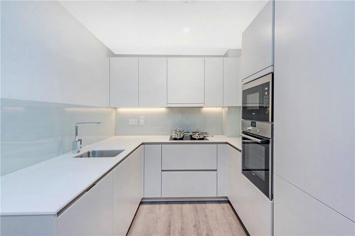 1 Bedroom Flat To Rent In Gaumont Place, London, SW2