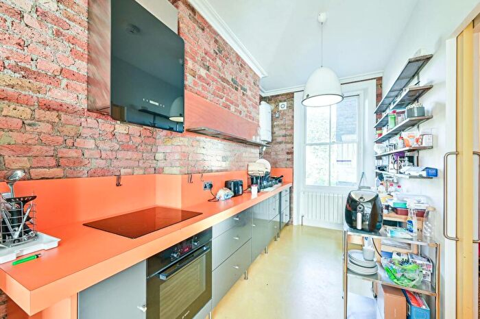 2 Bedroom Flat To Rent In Mansfield Road, Gospel Oak, London, NW3