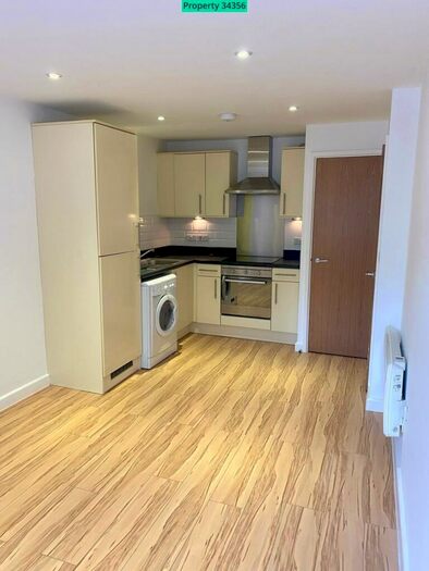 1 Bedroom Flat To Rent In Whitebines, Farnham, GU9