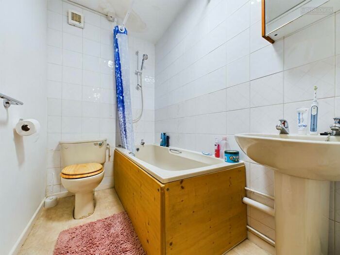 1 Bedroom Flat For Sale In Hadrians Court, Peterborough, PE2