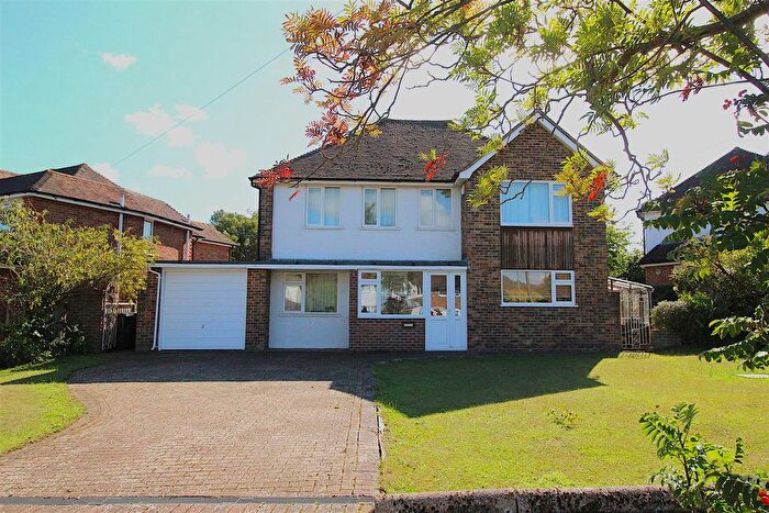 4 Bedroom Detached House For Sale In Cleves Avenue, East Ewell, KT17