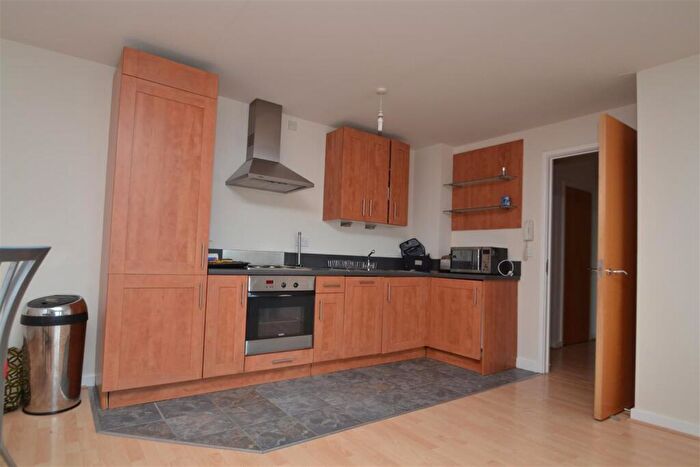 2 Bedroom Apartment To Rent In Aspect, Leeds, LS2