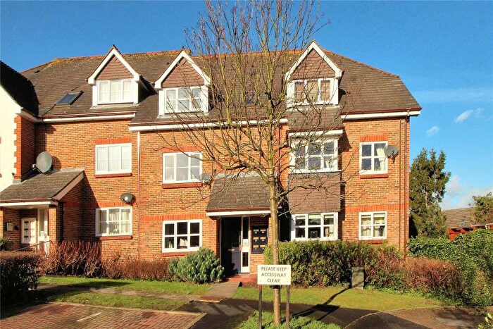 2 Bedroom Maisonette To Rent In St Johns, Woking, GU21