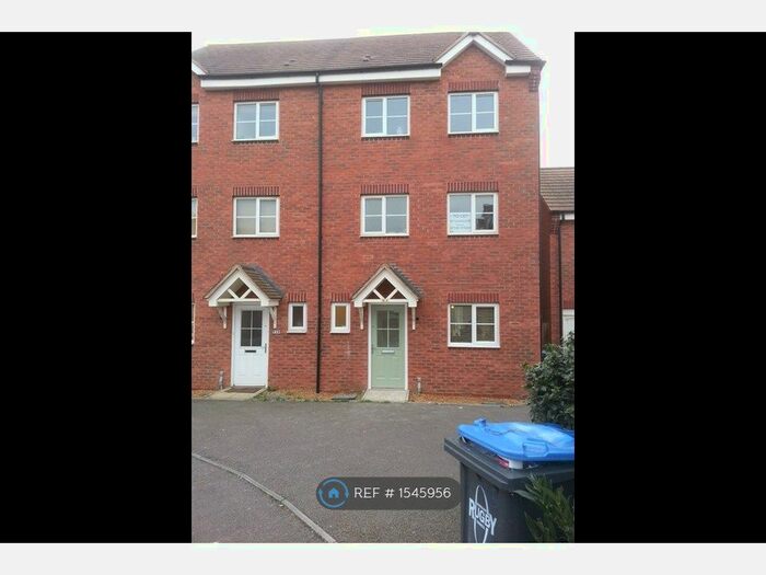 4 Bedroom Semi-Detached House To Rent In Farnborough Avenue, Rugby, CV22