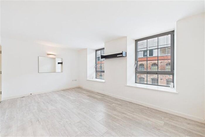 1 Bedroom Flat To Rent In The Hicking Building, Queens Road, NG2