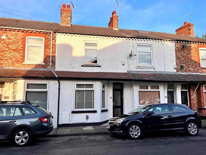 2 Bedroom Property To Rent In Ratcliffe Street, York, YO30
