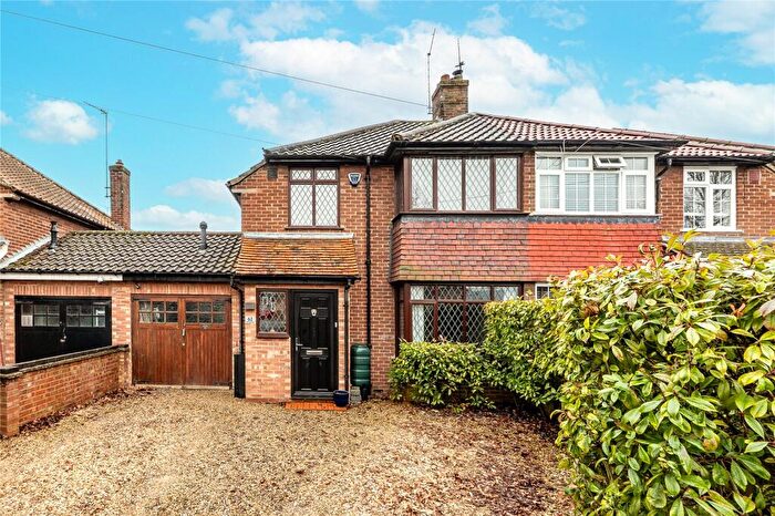 3 Bedroom Semi Detached House For Sale In Wantage Road, Didcot, Oxfordshire, OX11