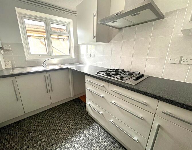 2 Bedroom Flat For Sale In Eastern Villas Road, Southsea, PO4