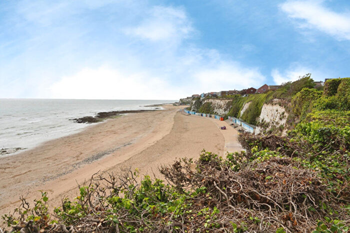 2 Bedroom Apartment For Sale In Park Road, Broadstairs, CT10