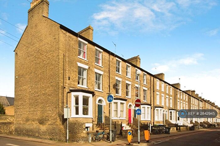1 Bedroom Flat To Rent In Bateman Street, Cambridge, CB2
