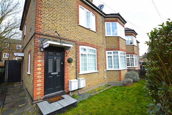 2 Bedroom Maisonette To Rent In Westbury Road, Brentwood, Essex, CM14