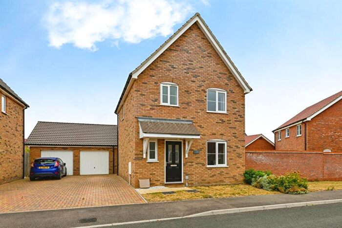 3 Bedroom Detached House For Sale In Yarrow Drive, Hunstanton, PE36