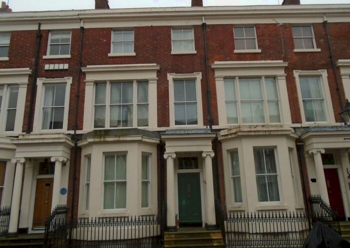 2 Bedroom Flat To Rent In Huskisson Street, Liverpool, Merseyside, L8