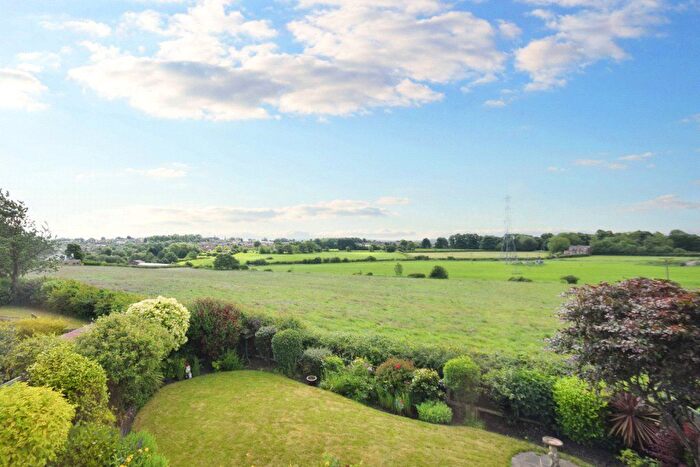 4 Bedroom Detached House For Sale In Grange Drive, Ossett, West Yorkshire, WF5