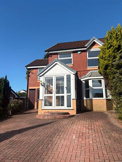 4 Bedroom Property To Rent In Redwater Close, Worsley, Manchester, M28