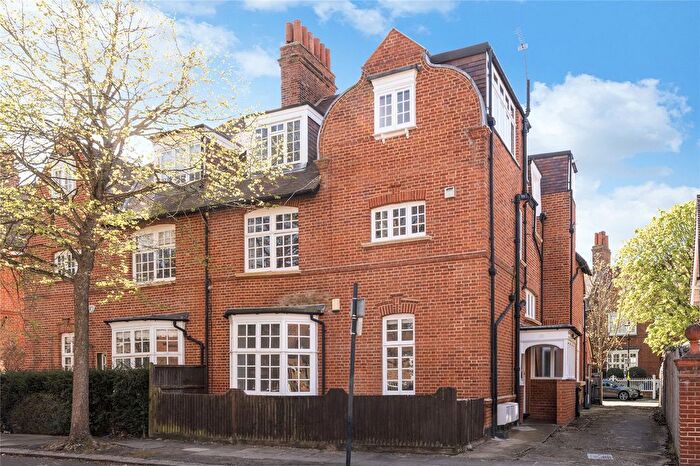 6 Bedroom Semi-Detached House For Sale In Queen Annes Grove, London, W4