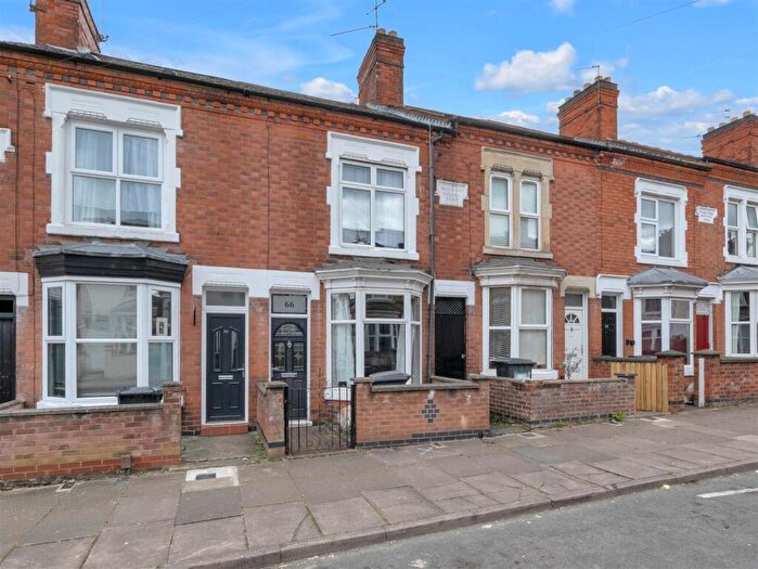 3 Bedroom Terraced House For Sale In Sylvan Street, Leicester, LE3